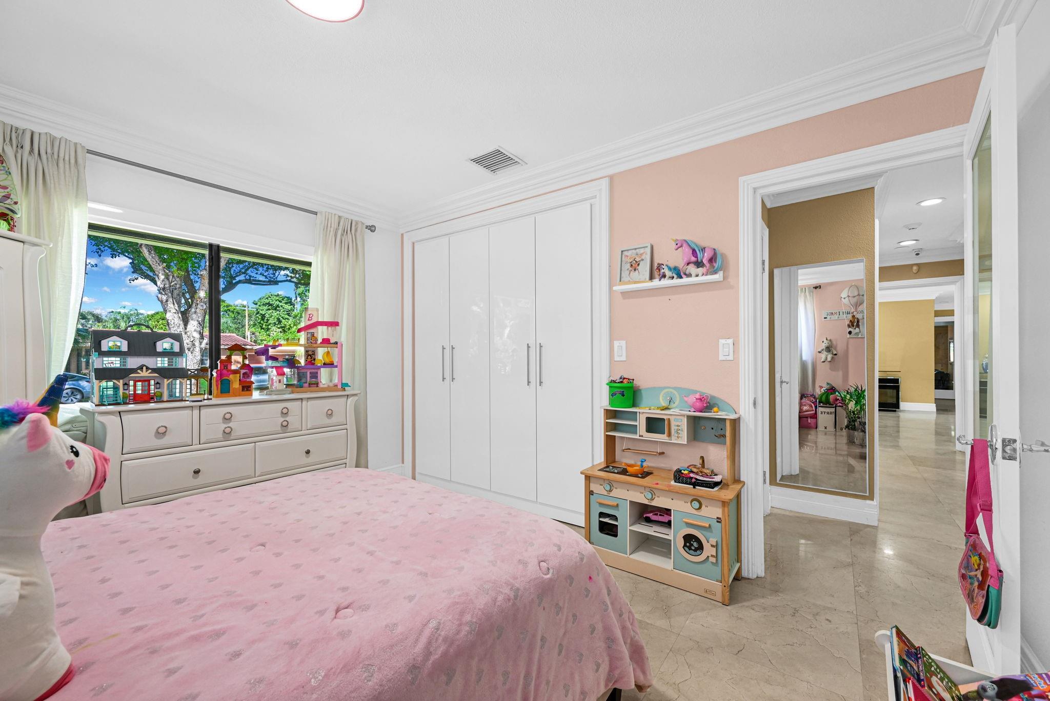 PLANTATION GARDENS 1ST SE - Residential Lease