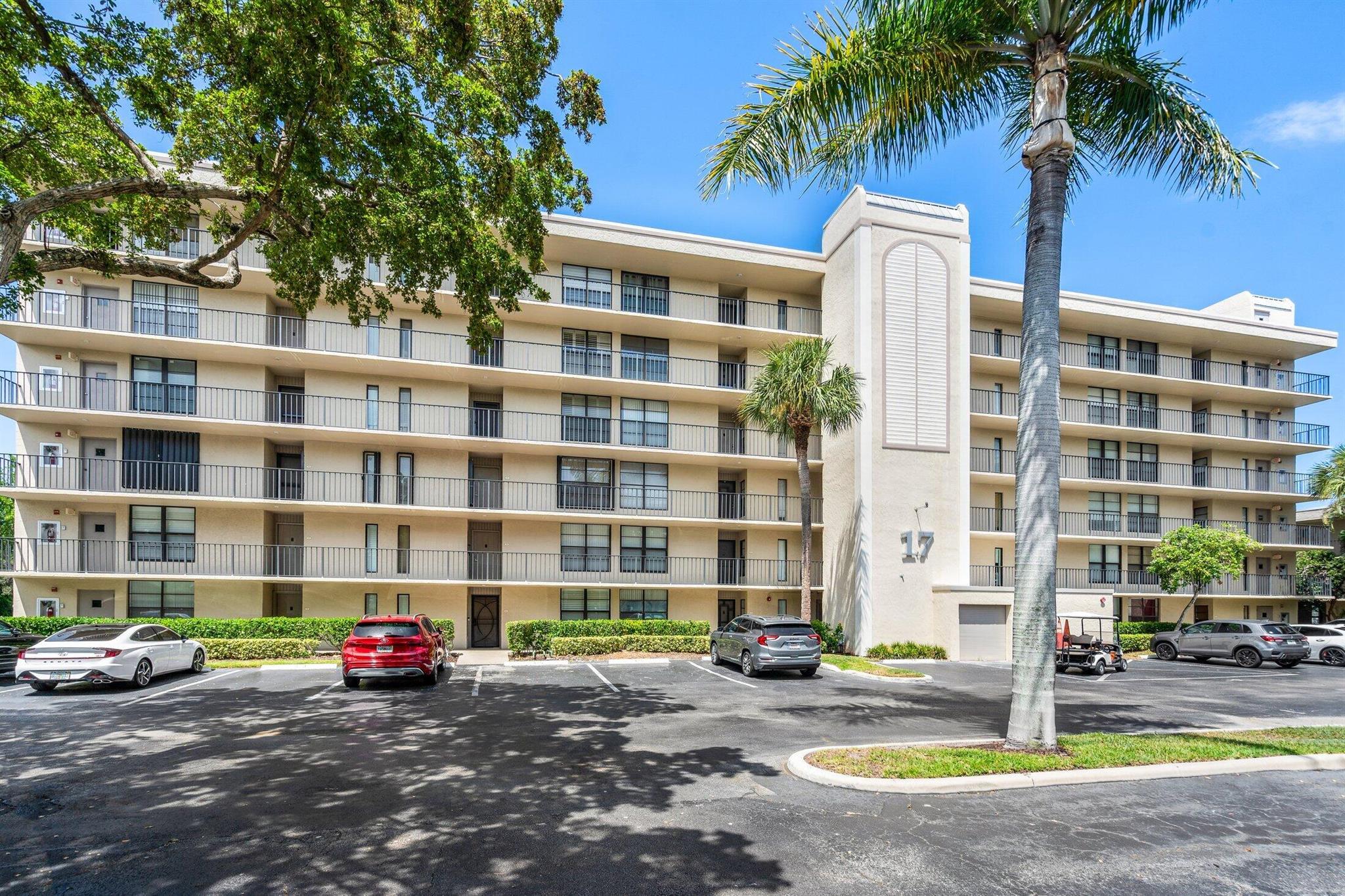 17 Royal Palm Way 504