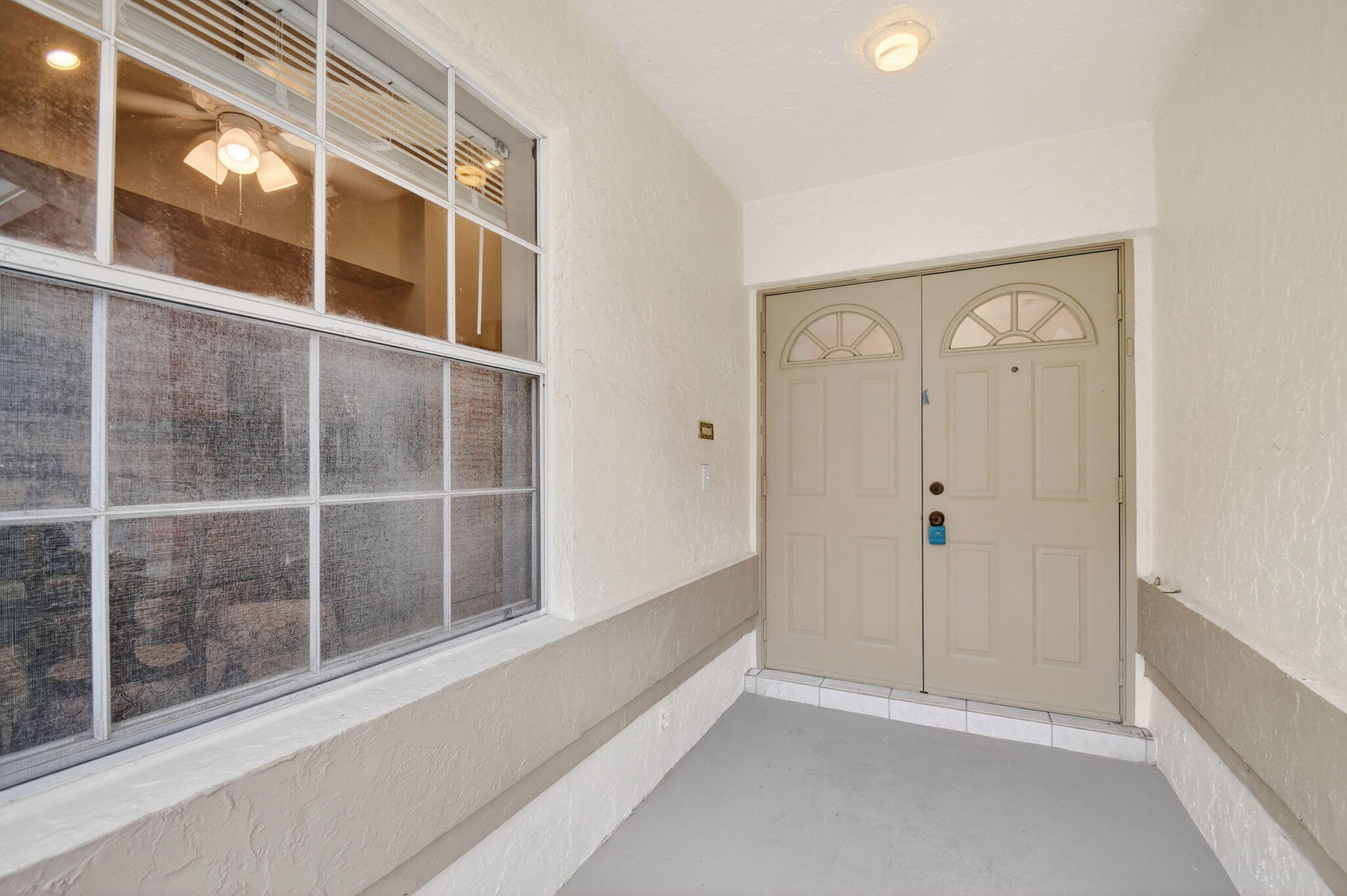 6121 Bay Isles Drive