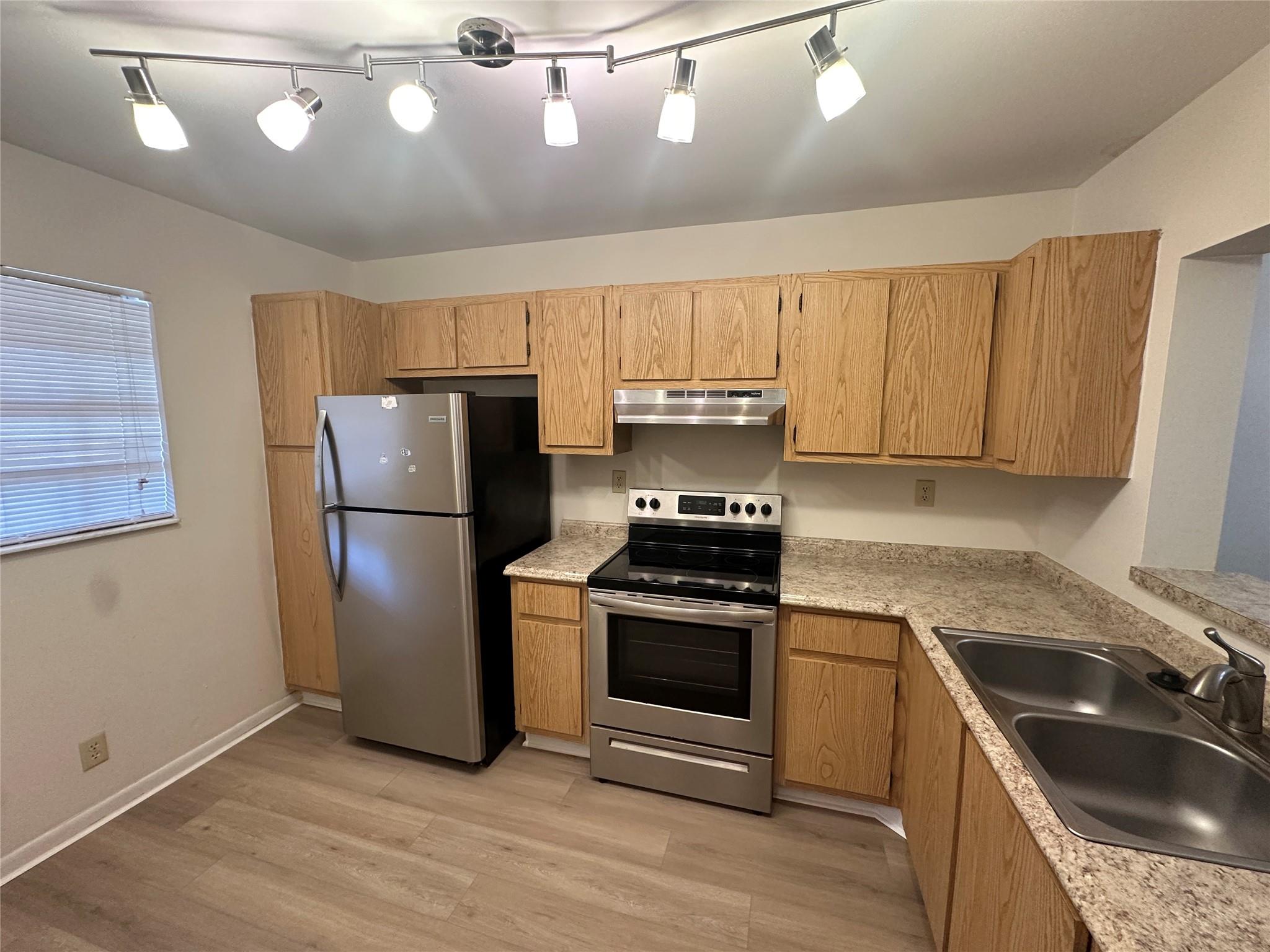 Madison Manor - Residential