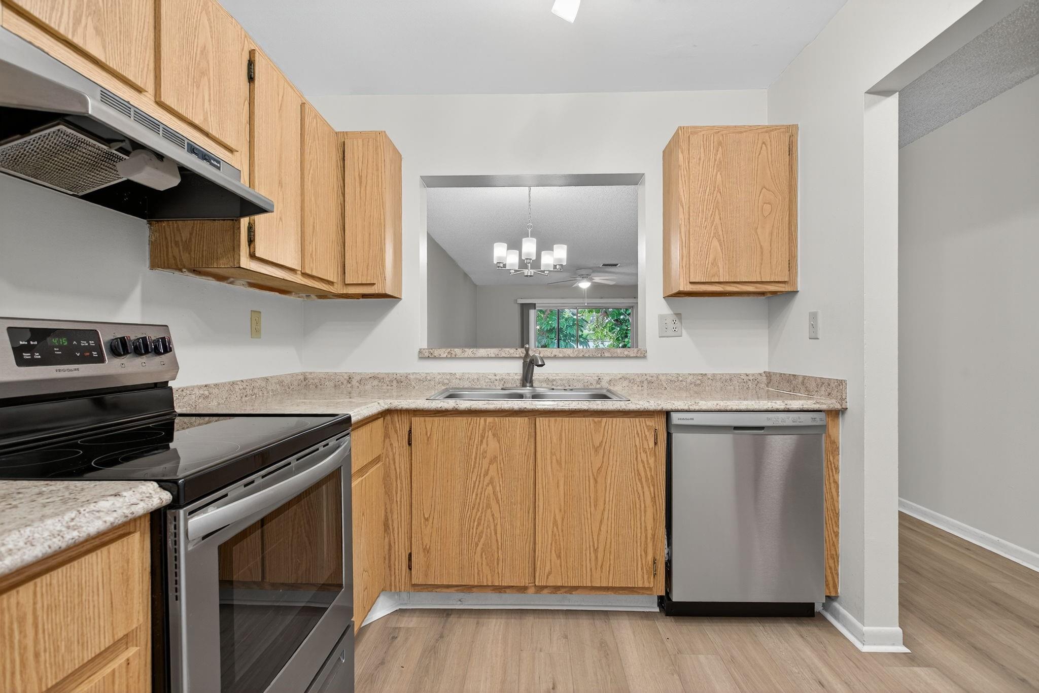 Madison Manor - Residential