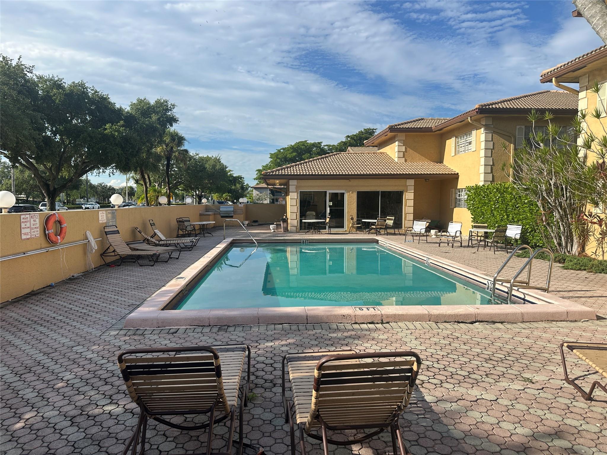 Madison Manor - Residential