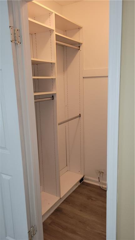 IMPERIAL POINT COLONNADES - Residential