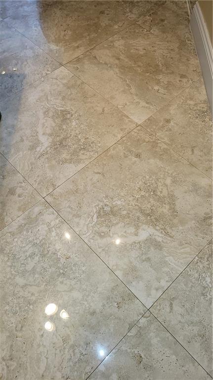 IMPERIAL POINT COLONNADES - Residential