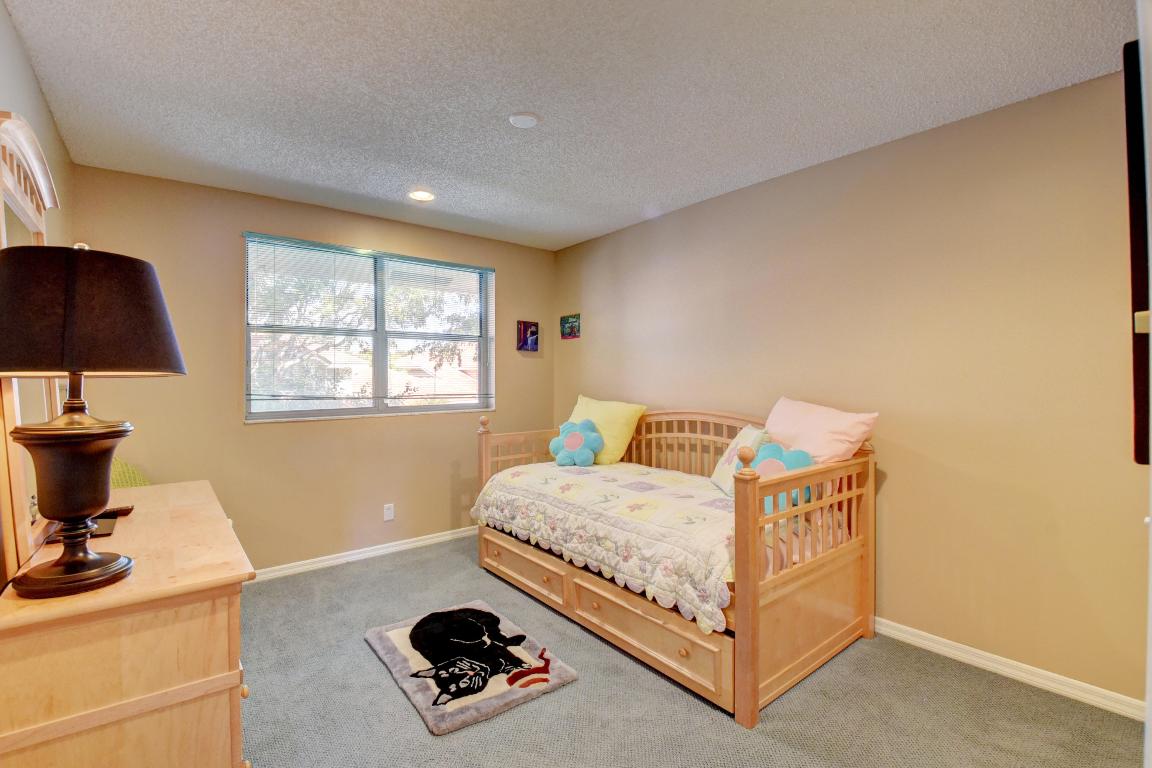 CEDAR CAY - Residential