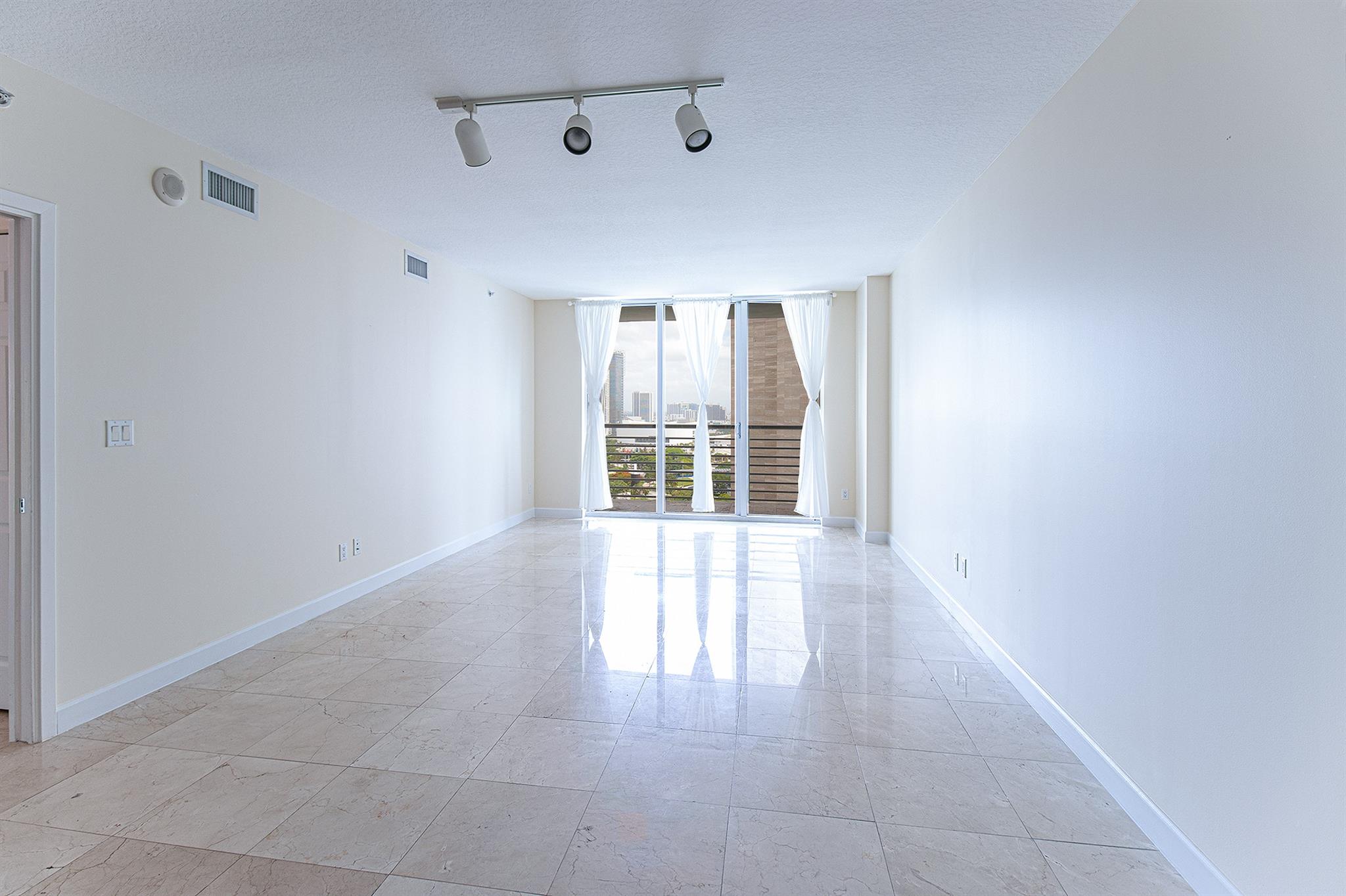 335 S Biscayne Blvd 2400