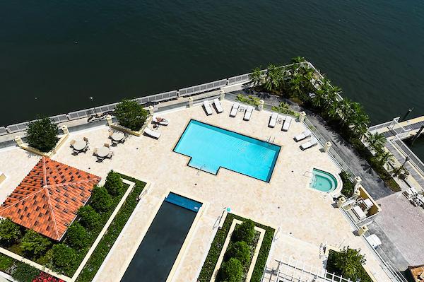 One Watermark Place - Residential