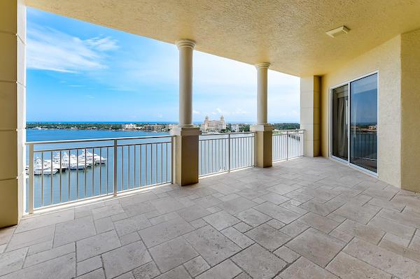 One Watermark Place - Residential