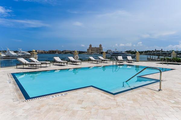 One Watermark Place - Residential