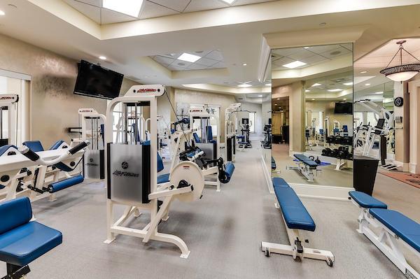 One Watermark Place - Residential