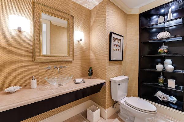 One Watermark Place - Residential