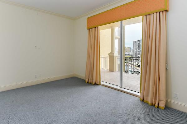 One Watermark Place - Residential