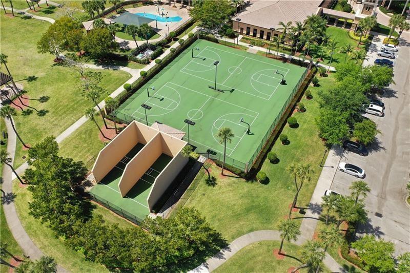 Heron Bay Central 171-23 - Residential