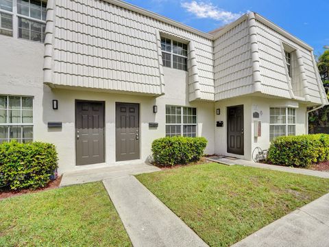 8503 NW 35th Ct 2 Coral Springs FL 33065