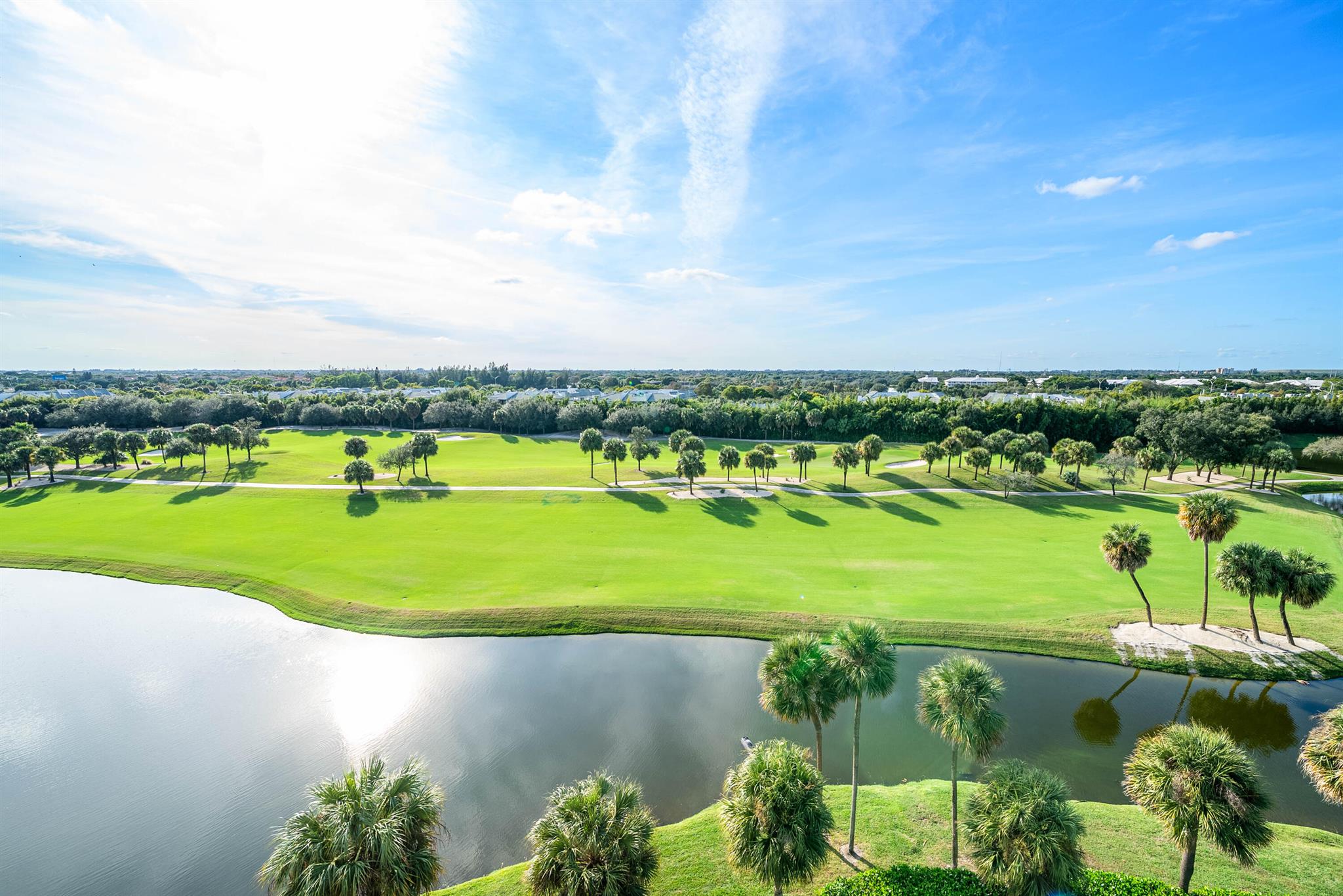 PARLIAMENT EAST CONDO - Residential