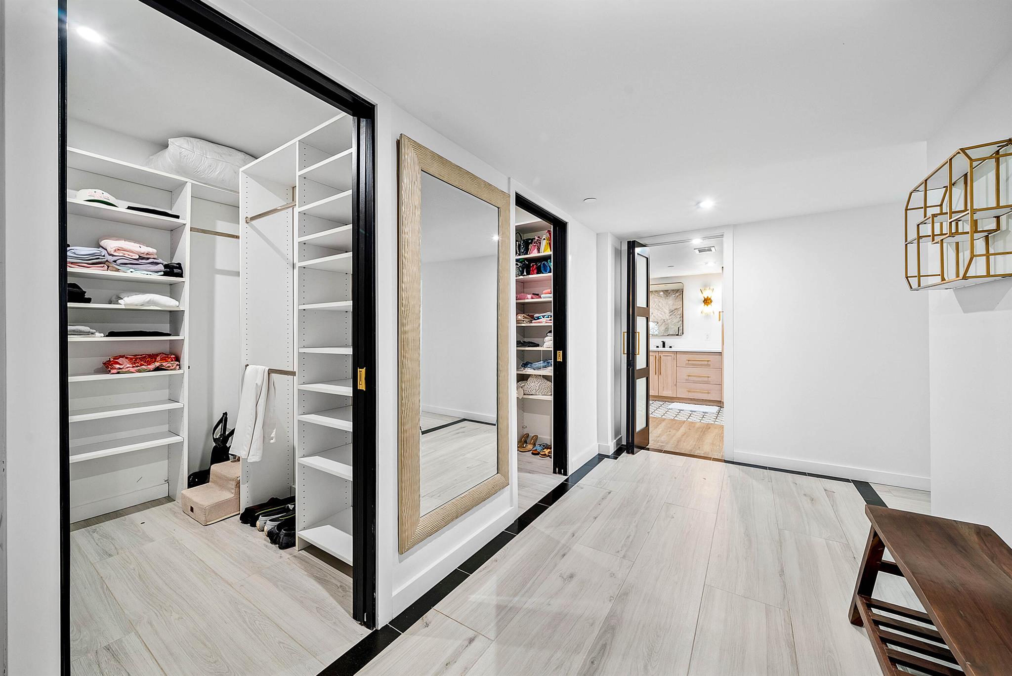 PARLIAMENT EAST CONDO - Residential