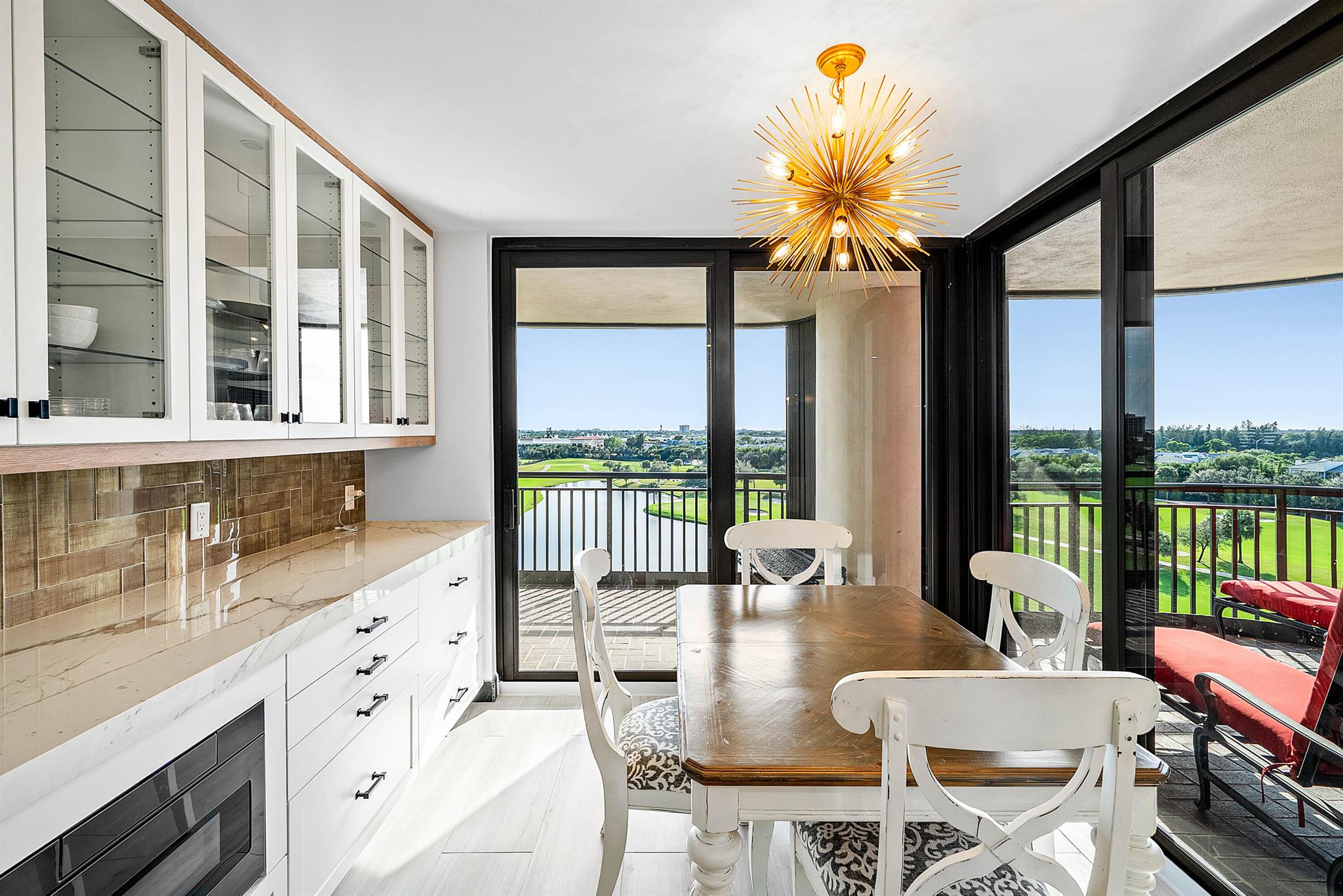 2427 Presidential Way 802