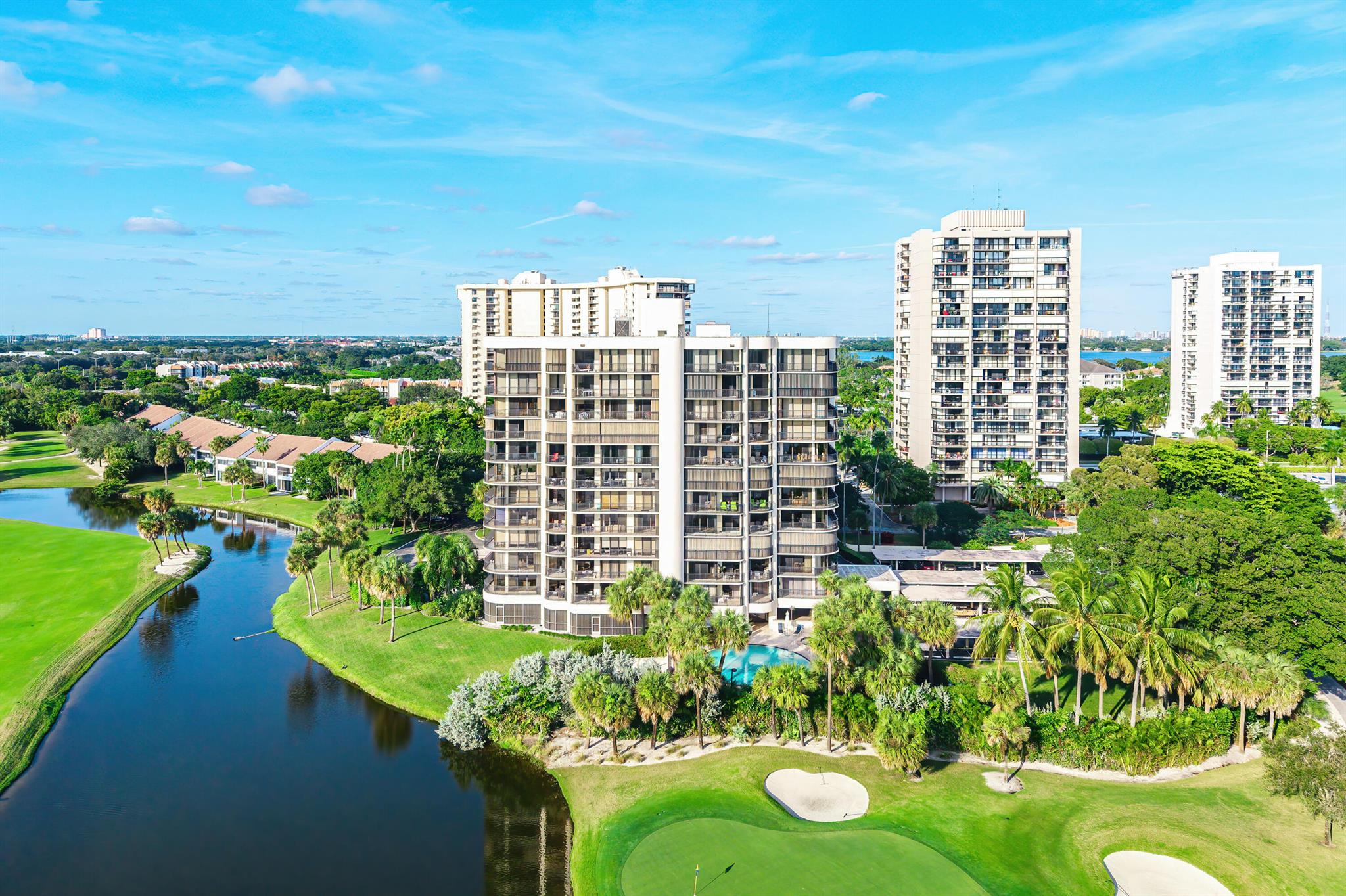 PARLIAMENT EAST CONDO - Residential