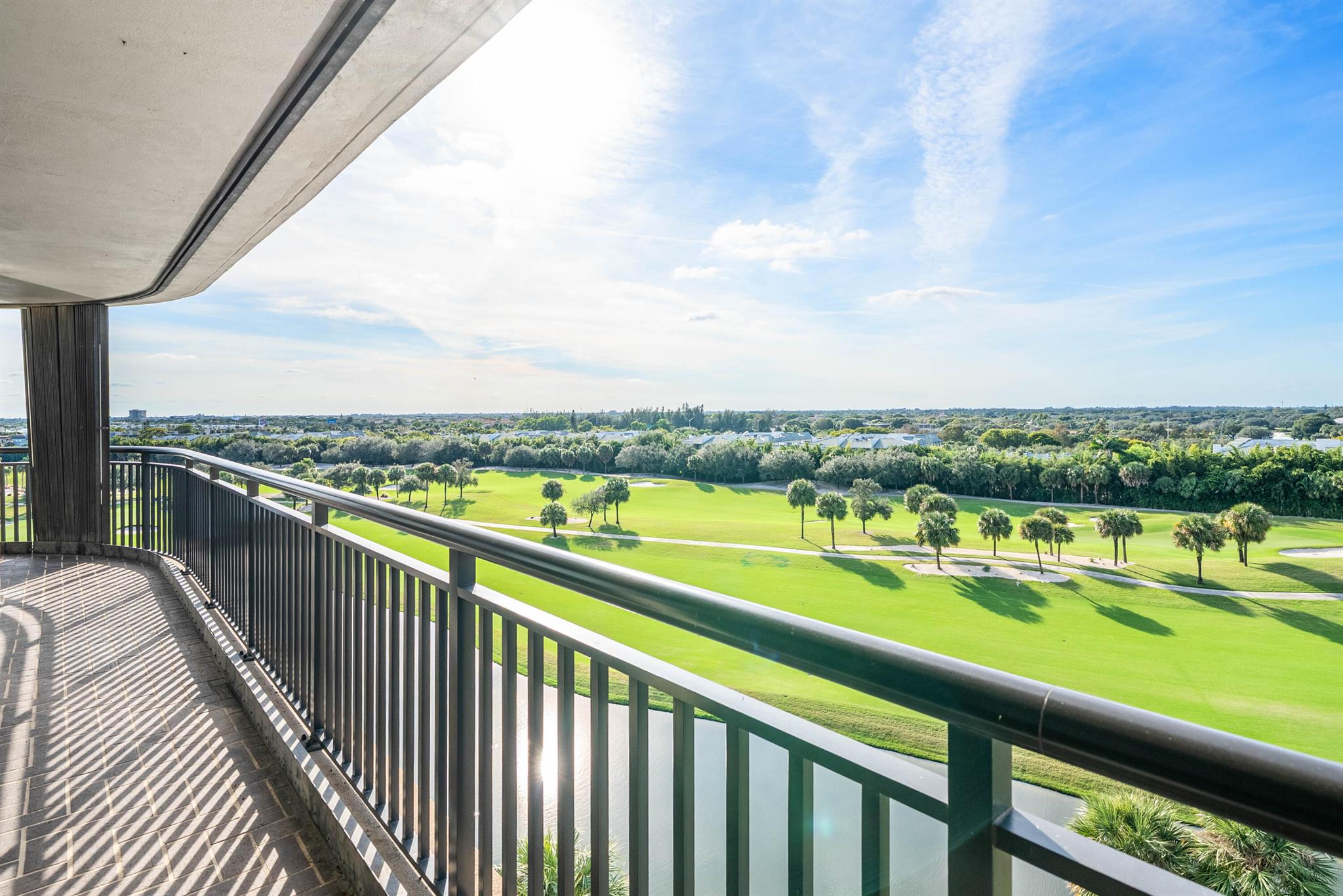 PARLIAMENT EAST CONDO - Residential