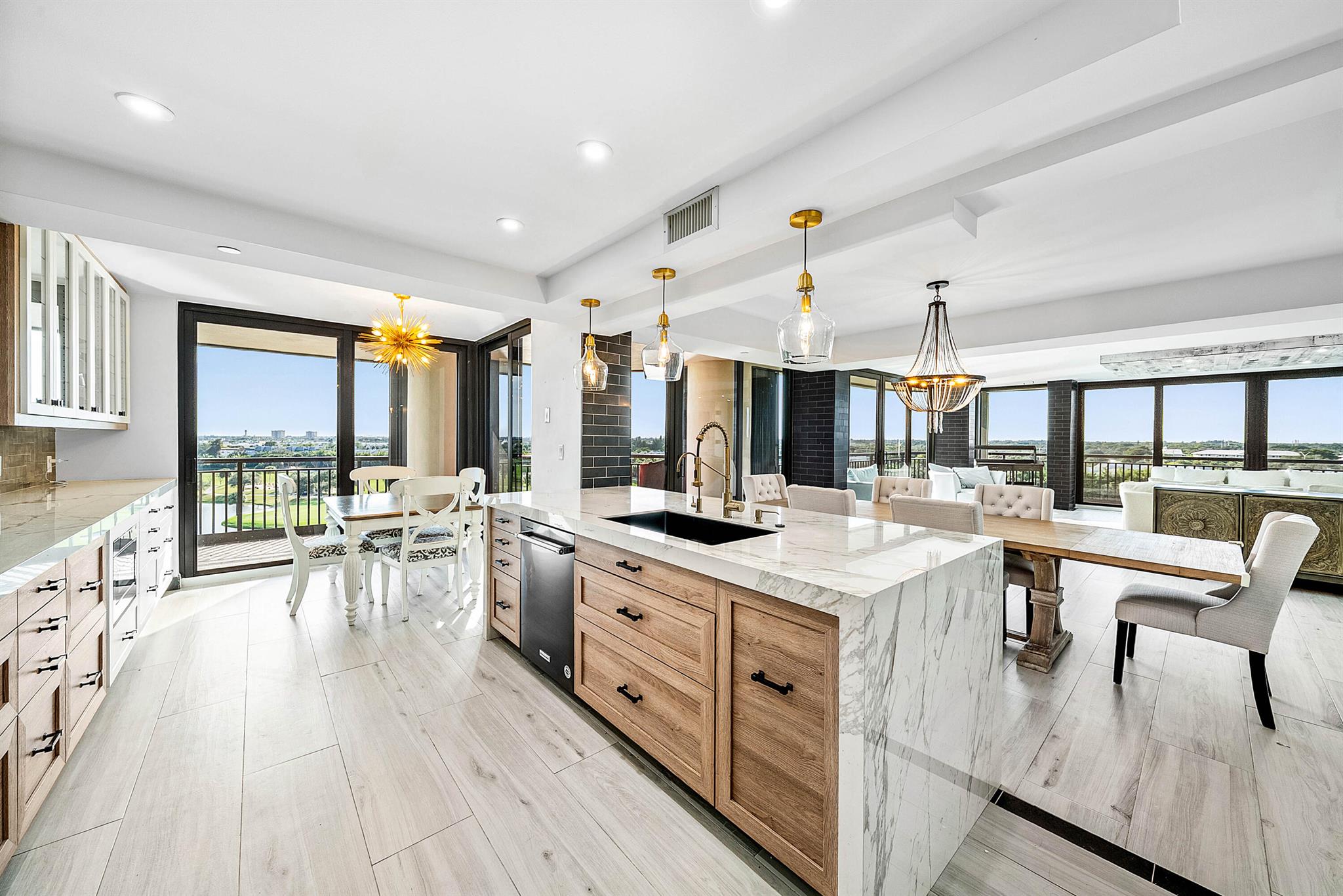 PARLIAMENT EAST CONDO - Residential