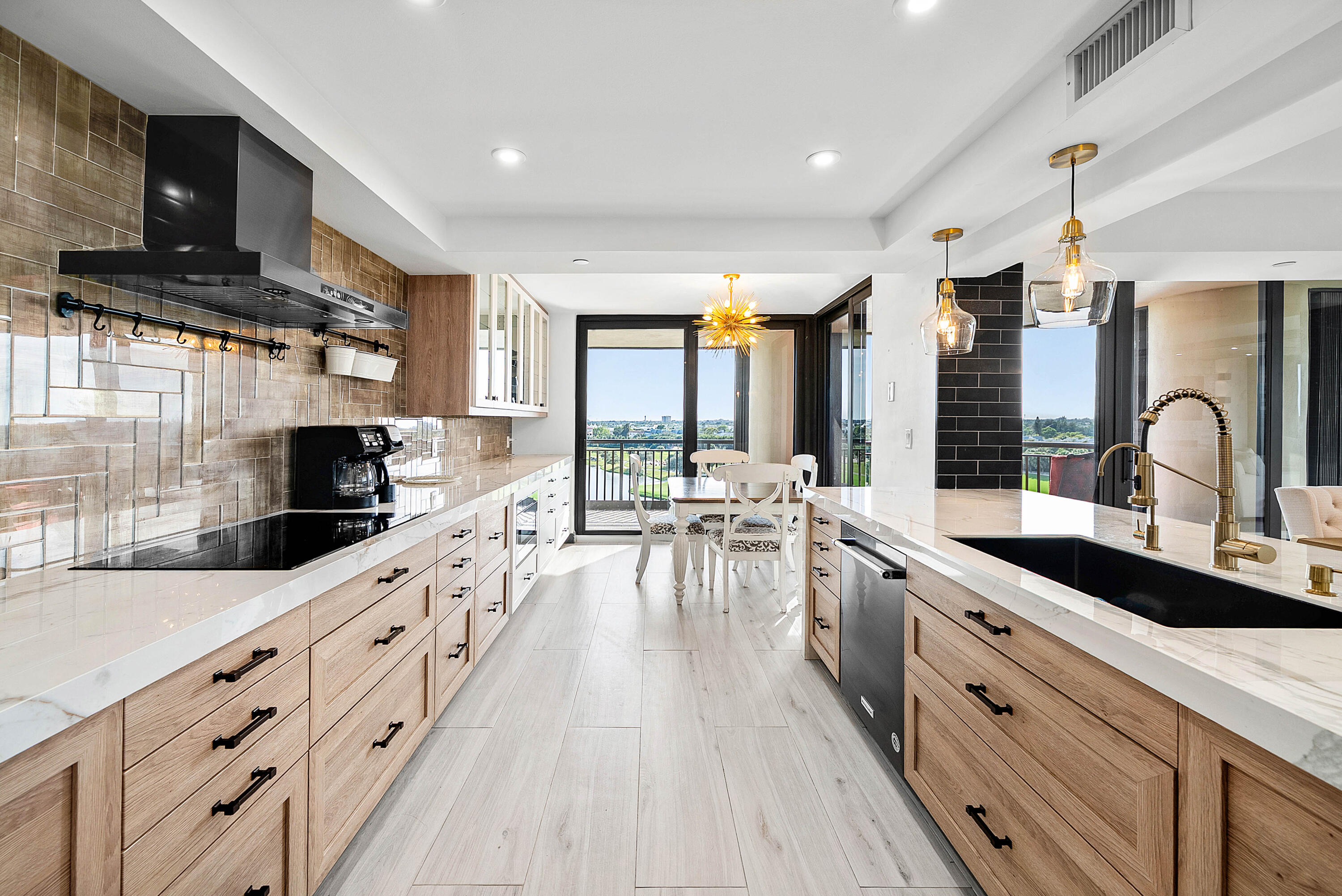 2427 Presidential Way 802