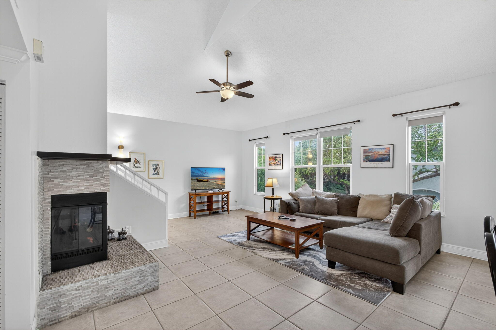 SEA COLONY CONDO - Residential Lease