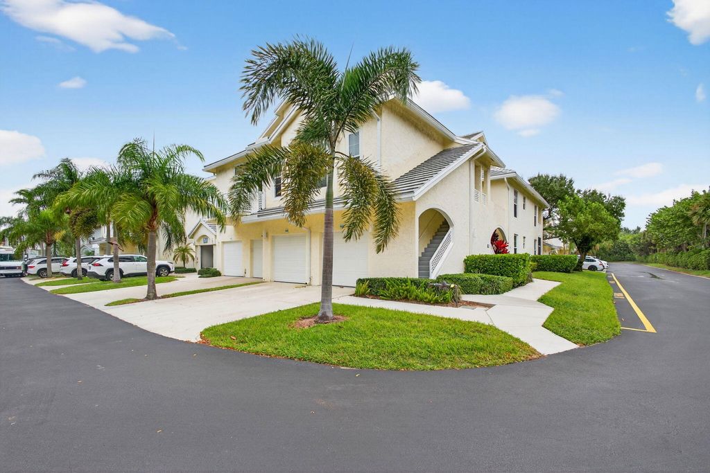 Photo of 1609 Mizzenmast Way #1609, Jupiter, FL 33477 (MLS # R11162309)