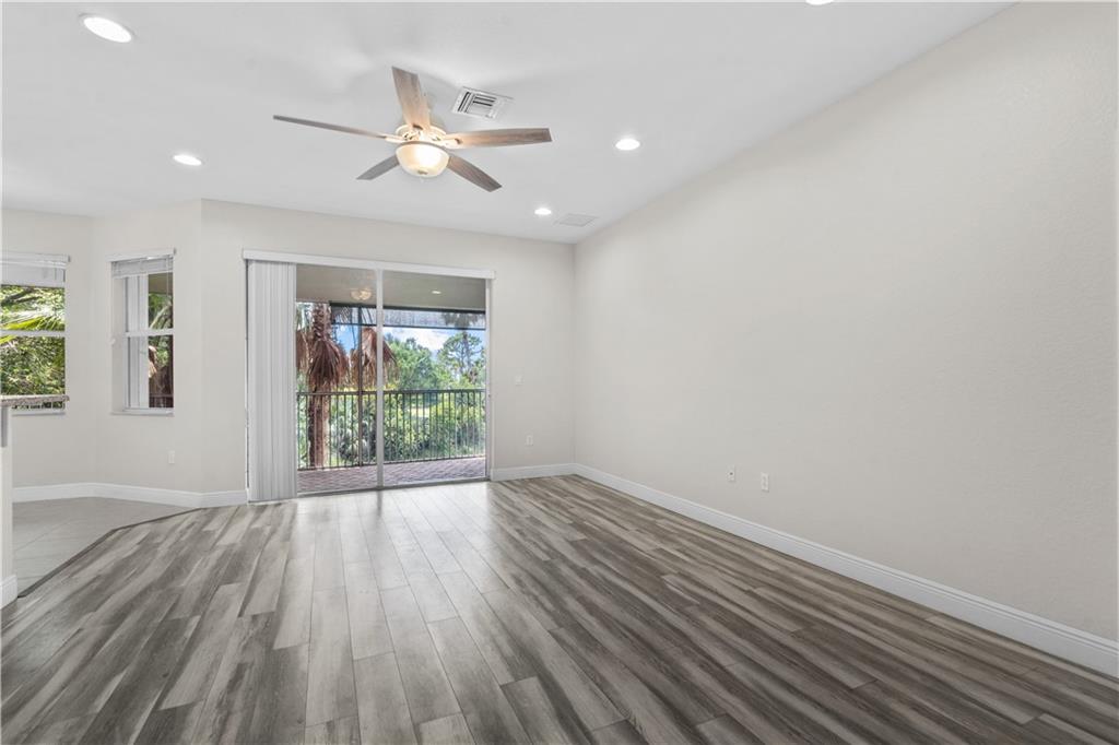 RIVER GLEN - Residential