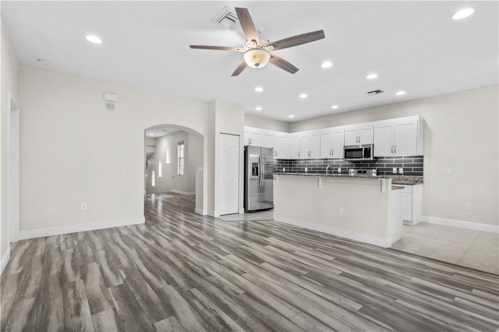 RIVER GLEN - Residential
