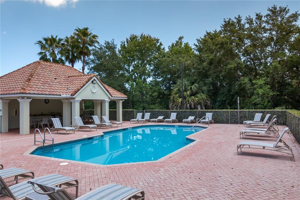 RIVER GLEN - Residential
