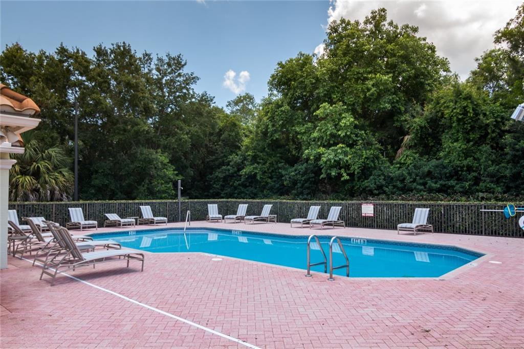 RIVER GLEN - Residential