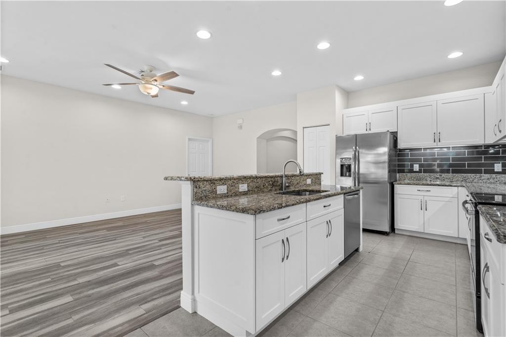 RIVER GLEN - Residential