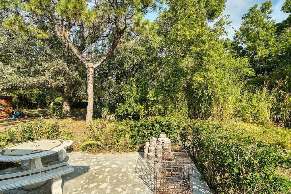 THE ACREAGE, UNINCORPORATED - Residential