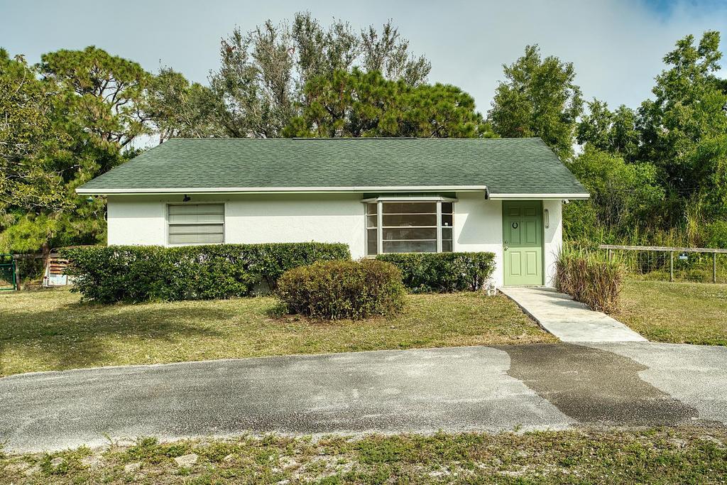 THE ACREAGE, UNINCORPORATED - Residential