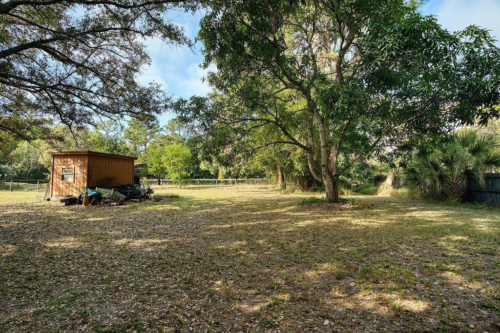 THE ACREAGE, UNINCORPORATED - Residential