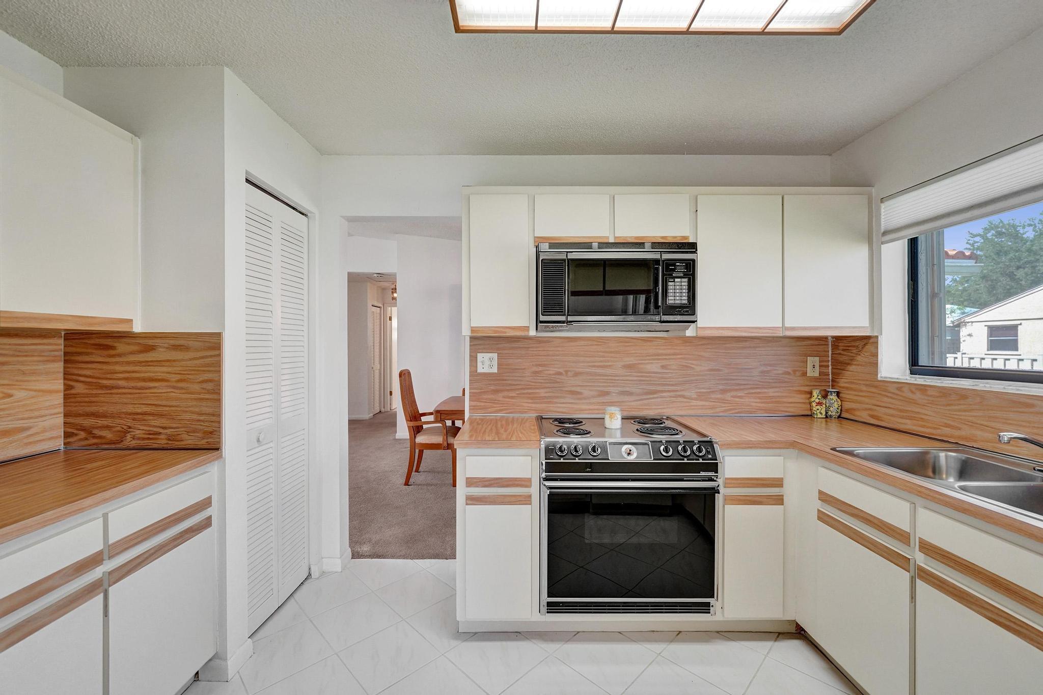 FOREST LAKE - Residential