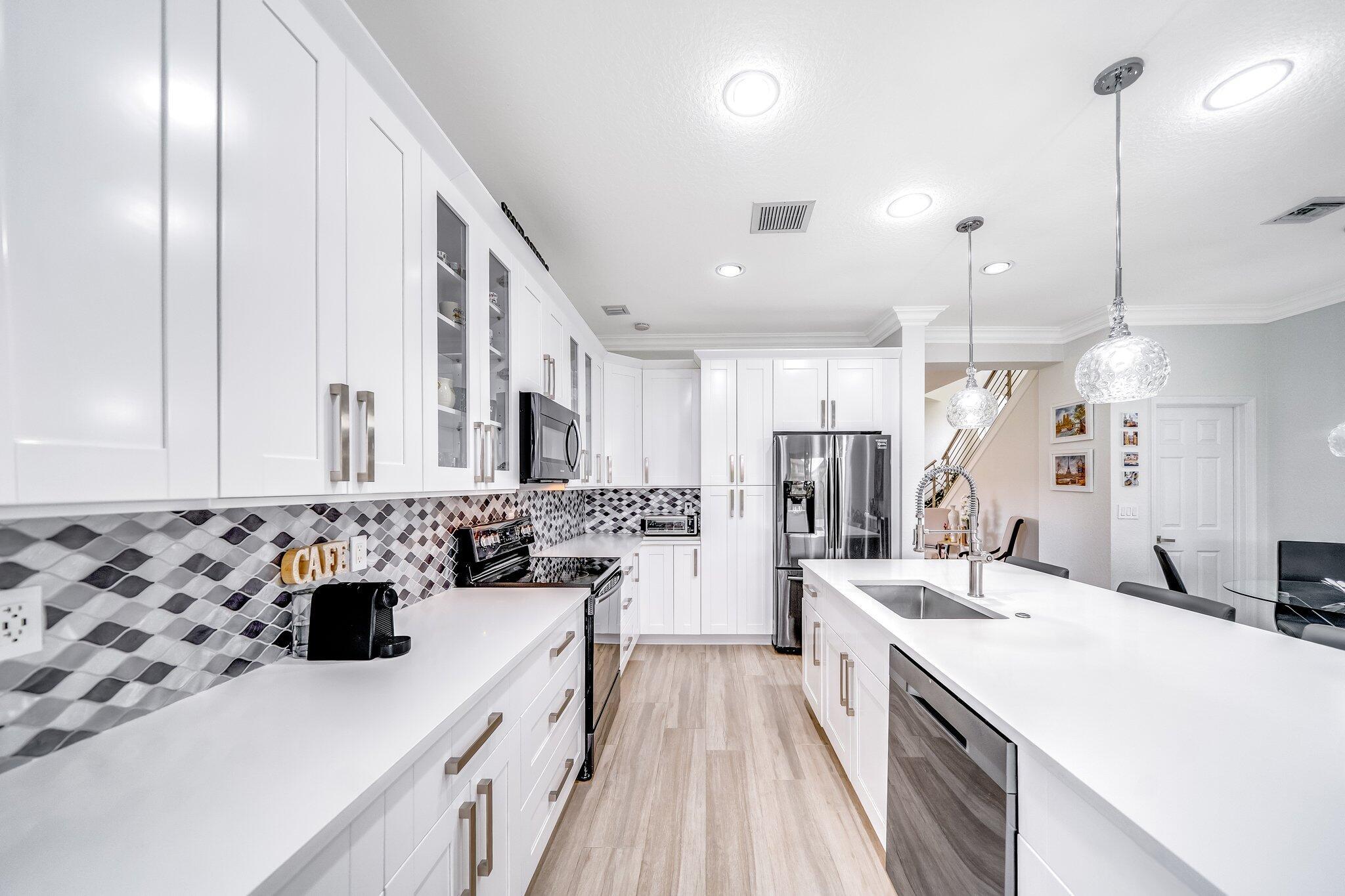 NEWPORT ISLES-PORTOFINO I - Residential