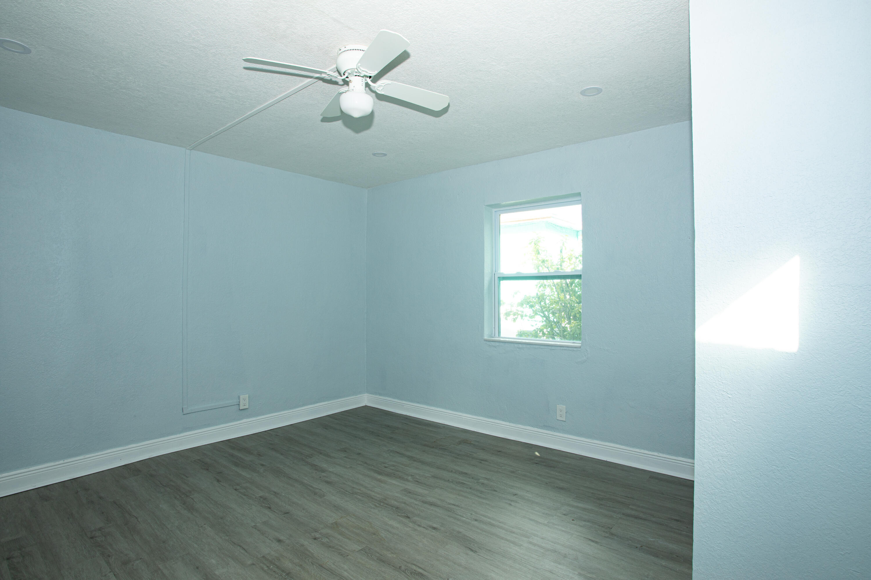 RIVIERA BEACH HGTS ADD 3 IN - Residential
