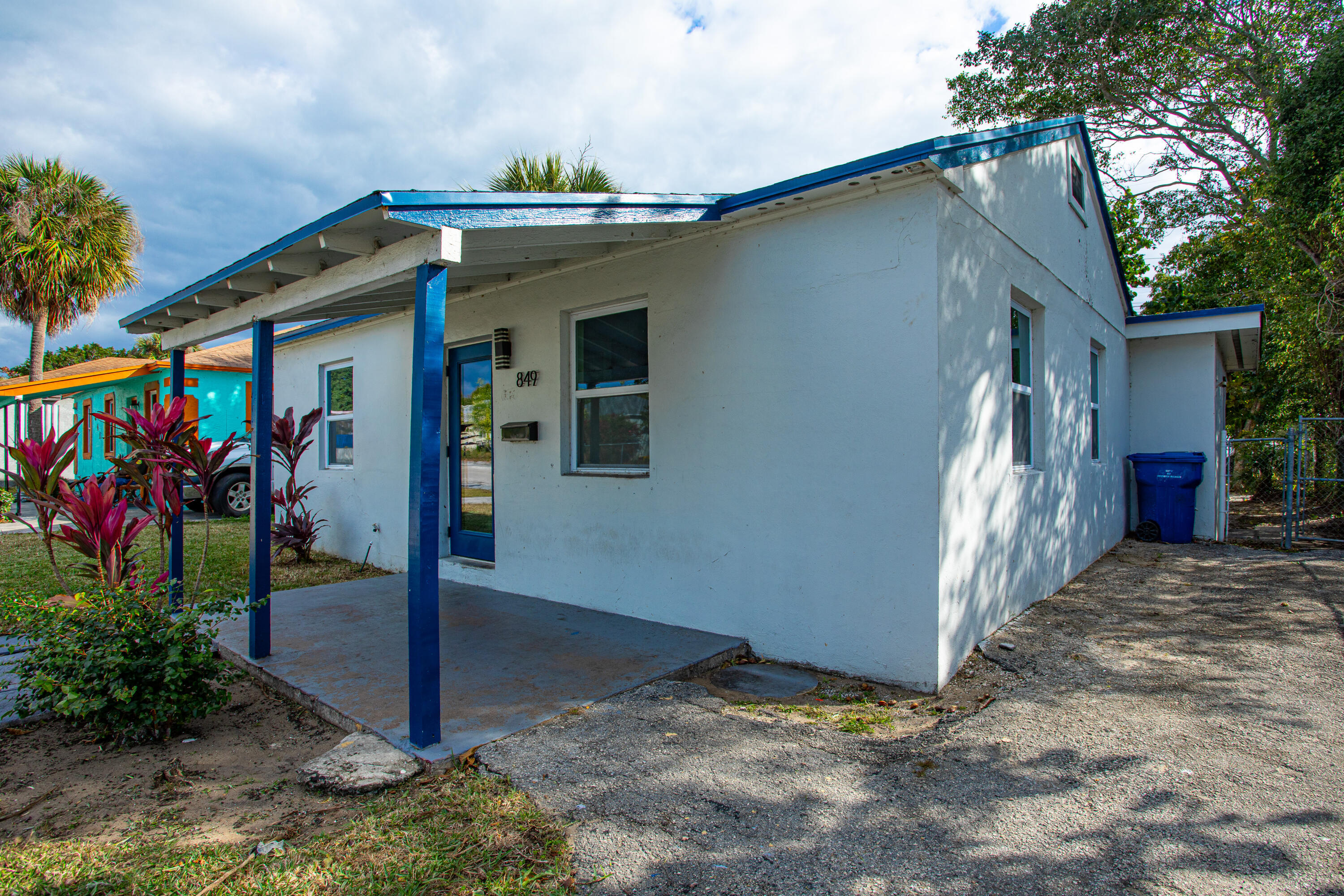 RIVIERA BEACH HGTS ADD 3 IN - Residential