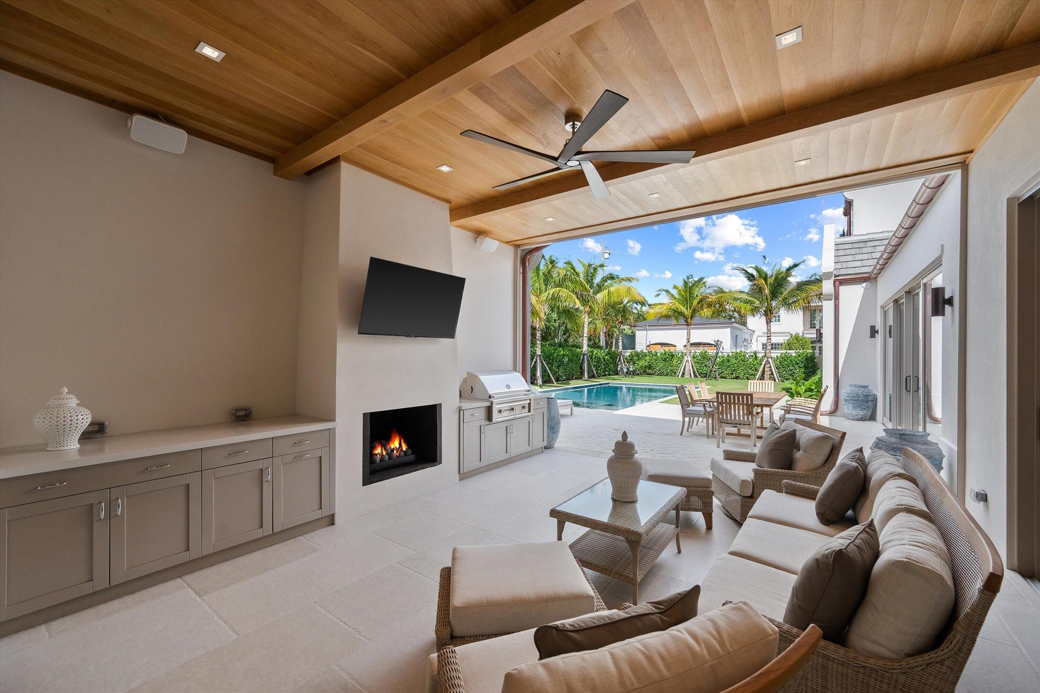 MIRAMAR SHORES IN - Residential