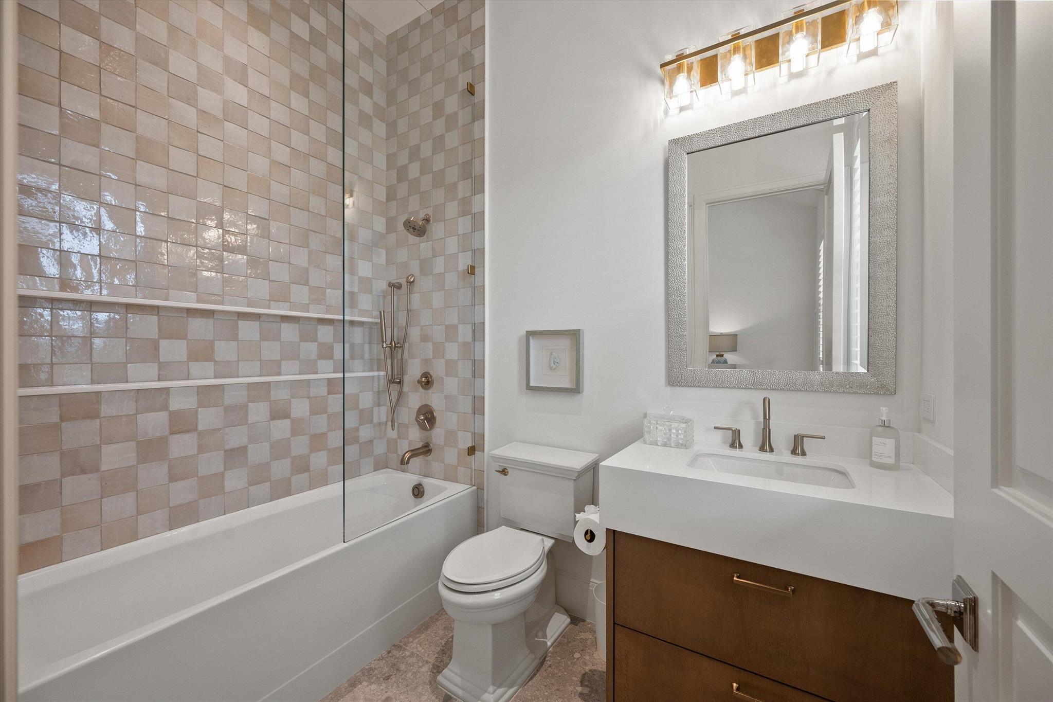 MIRAMAR SHORES IN - Residential