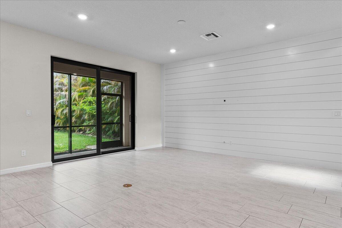 VERANDA PLAT NO 5 VERANDA GARDENS WEST PHASE 3 - Residential