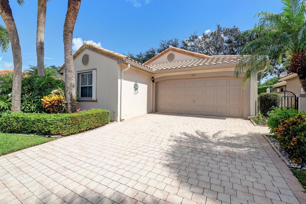 Photo of 7173 Whitfield Avenue, Boynton Beach, FL 33437 (MLS # R10900366)