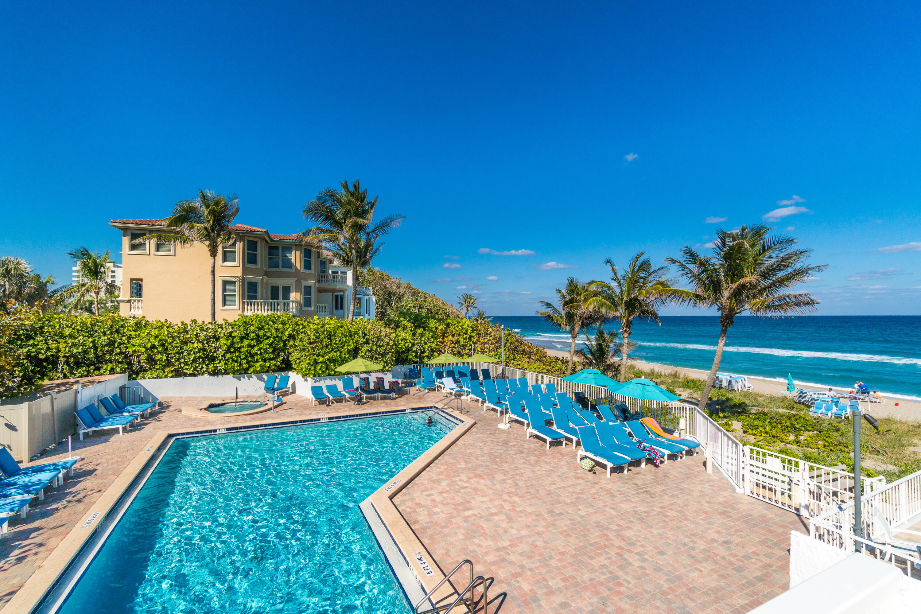 BRAEMAR ISLE CONDO - Residential