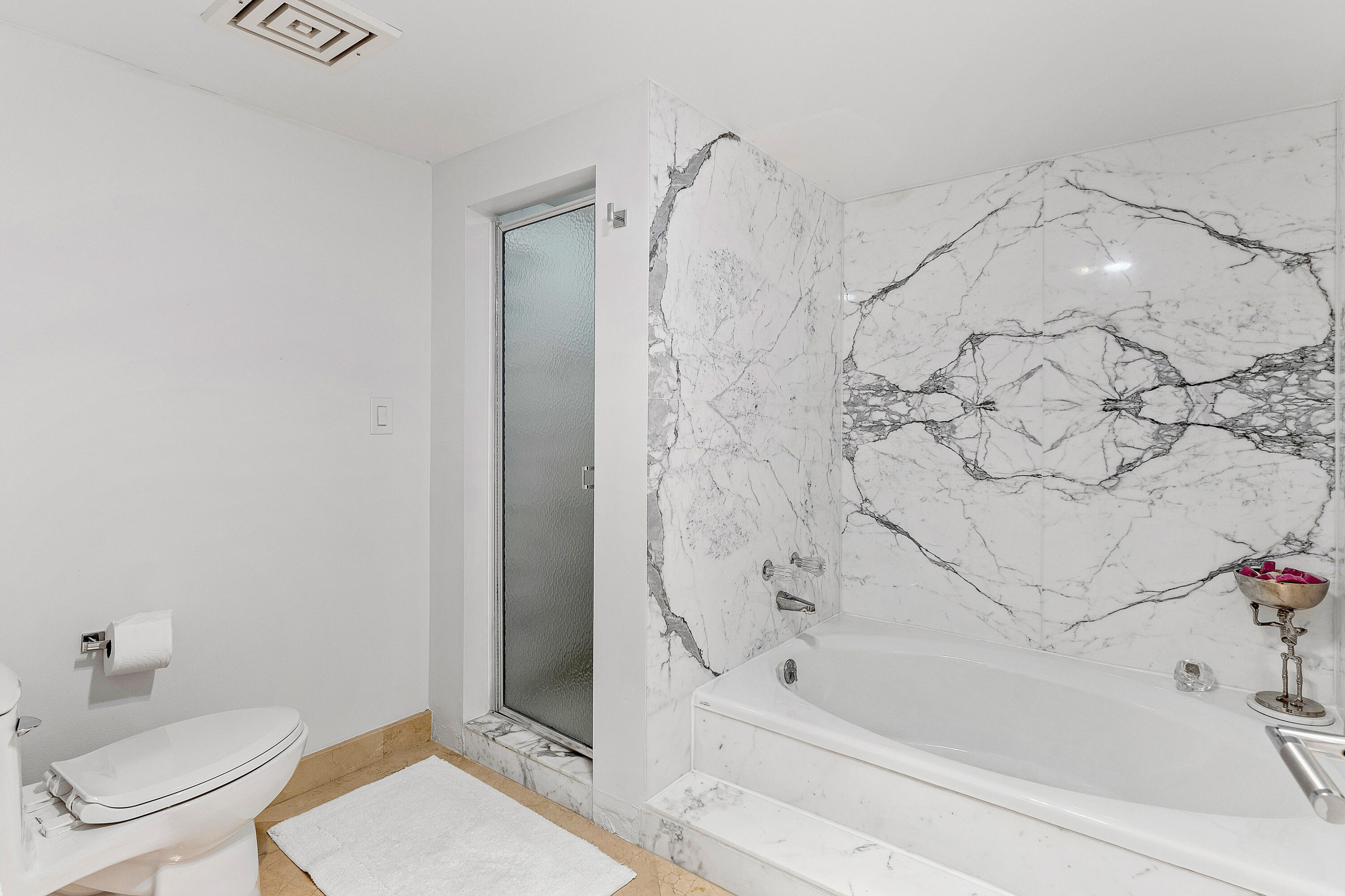 BRAEMAR ISLE CONDO - Residential