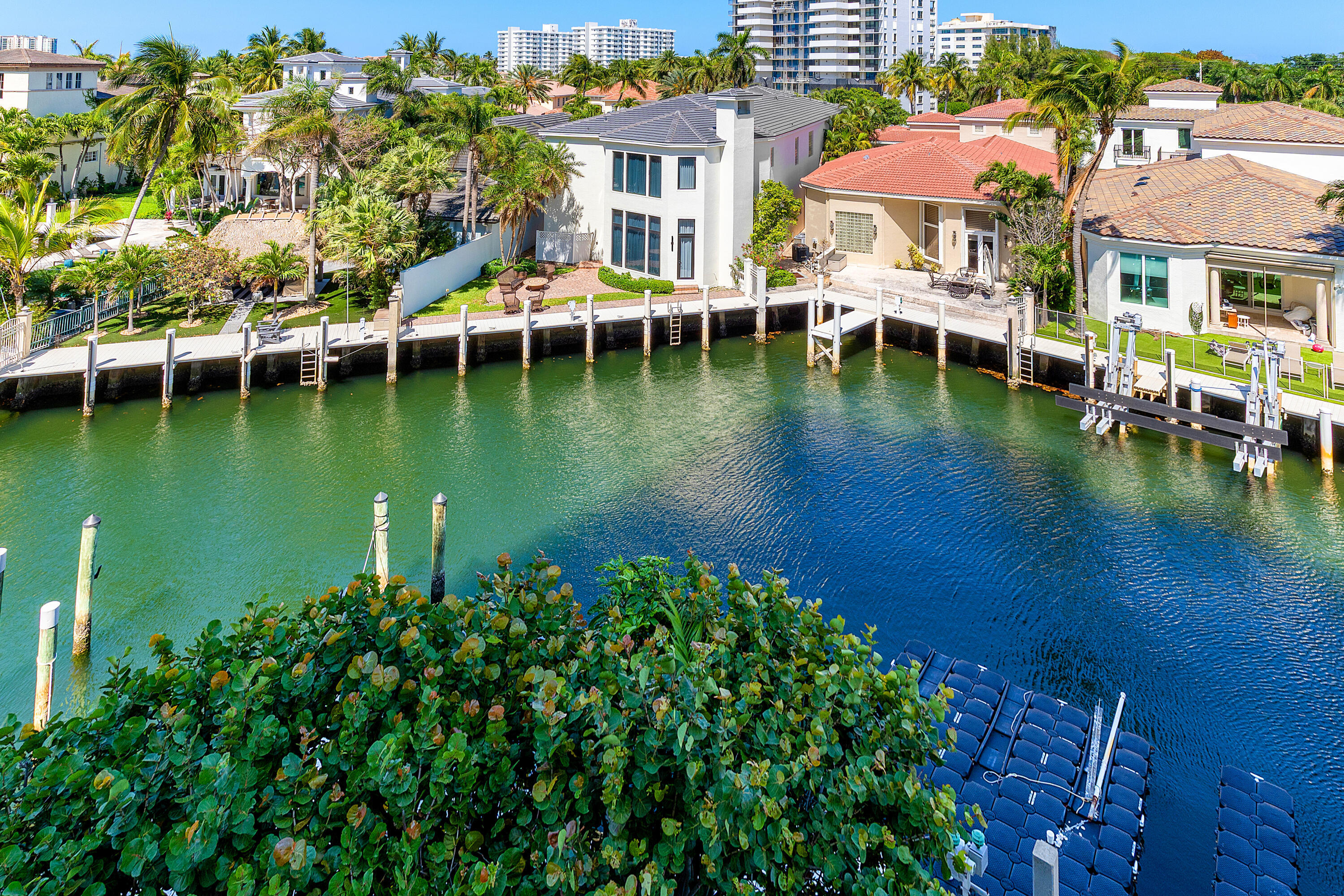 BRAEMAR ISLE CONDO - Residential
