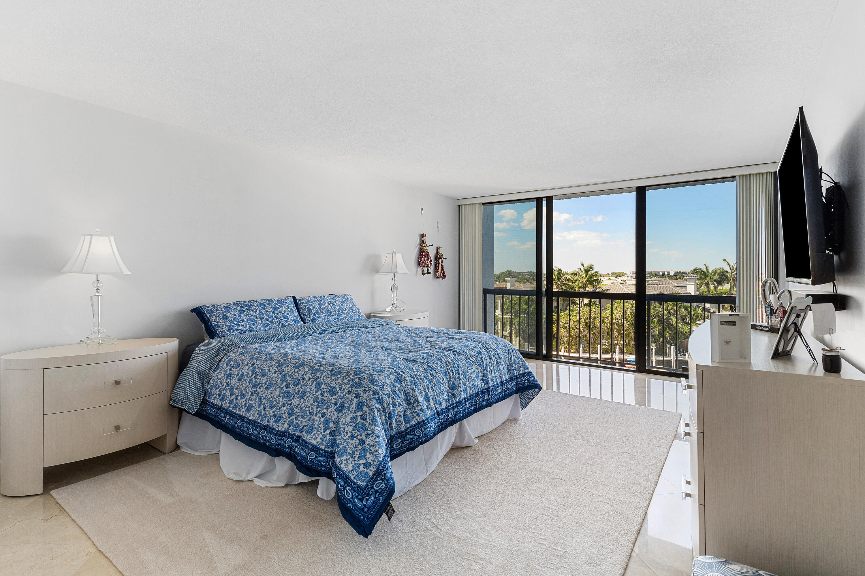 BRAEMAR ISLE CONDO - Residential