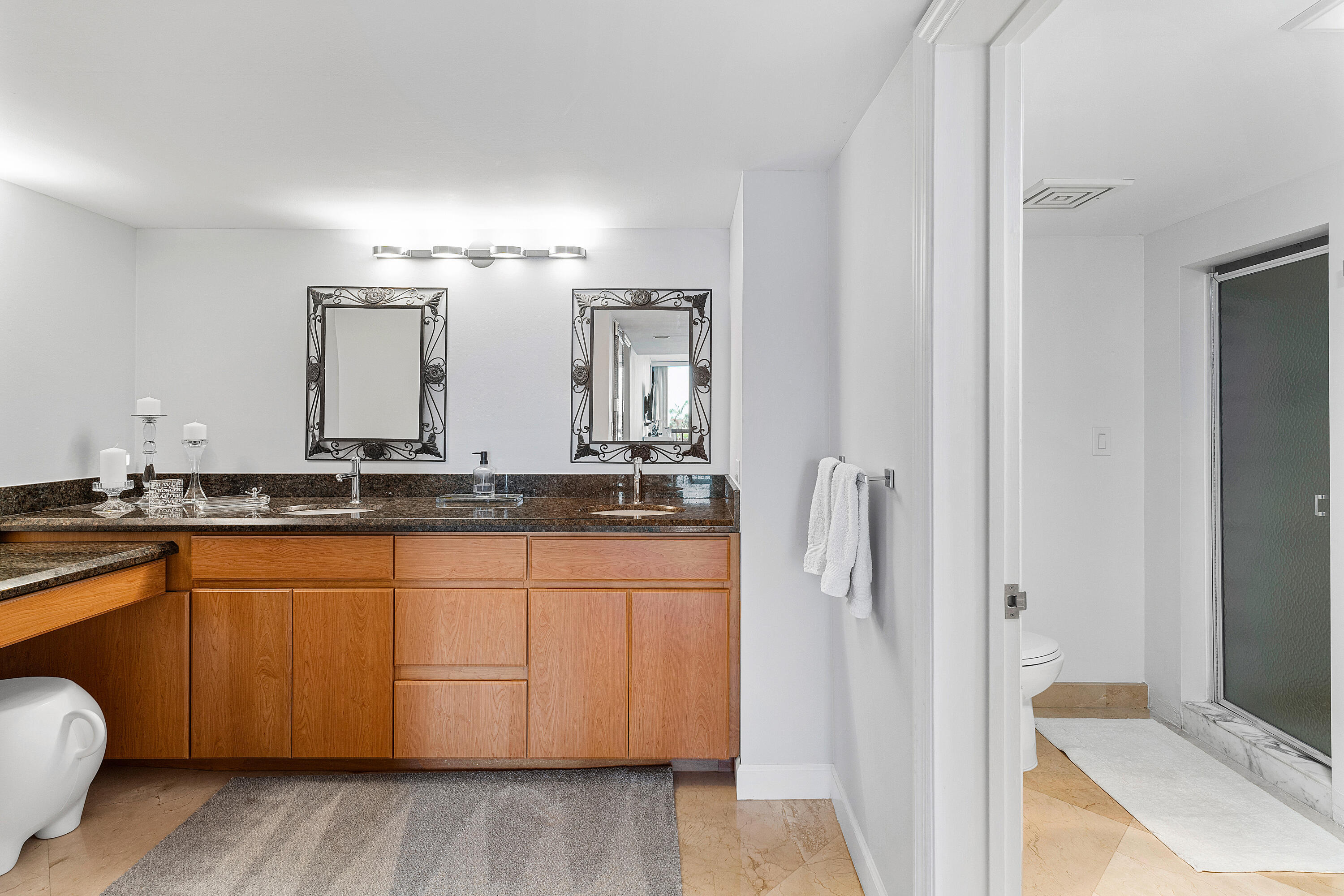 BRAEMAR ISLE CONDO - Residential