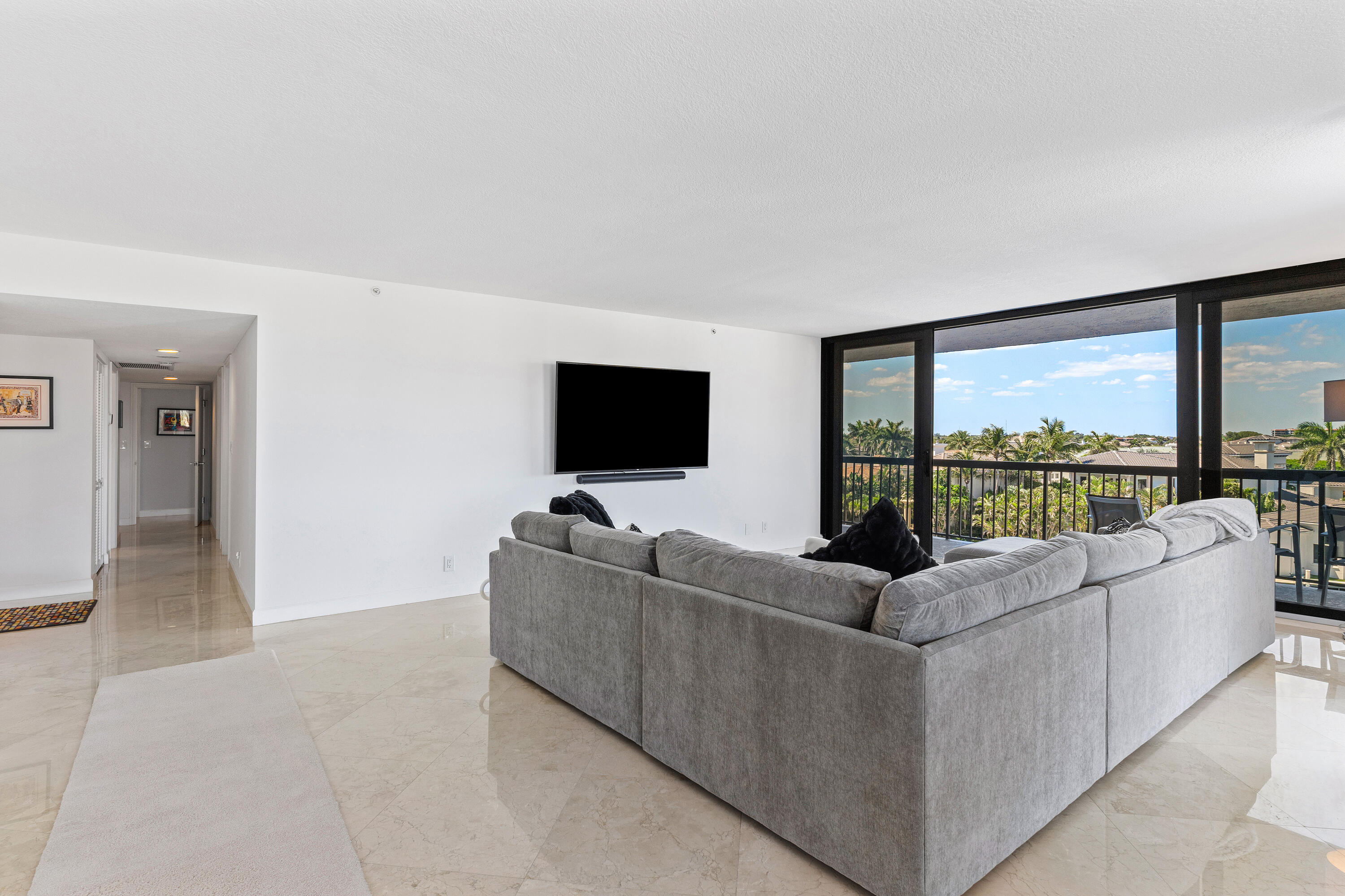 BRAEMAR ISLE CONDO - Residential