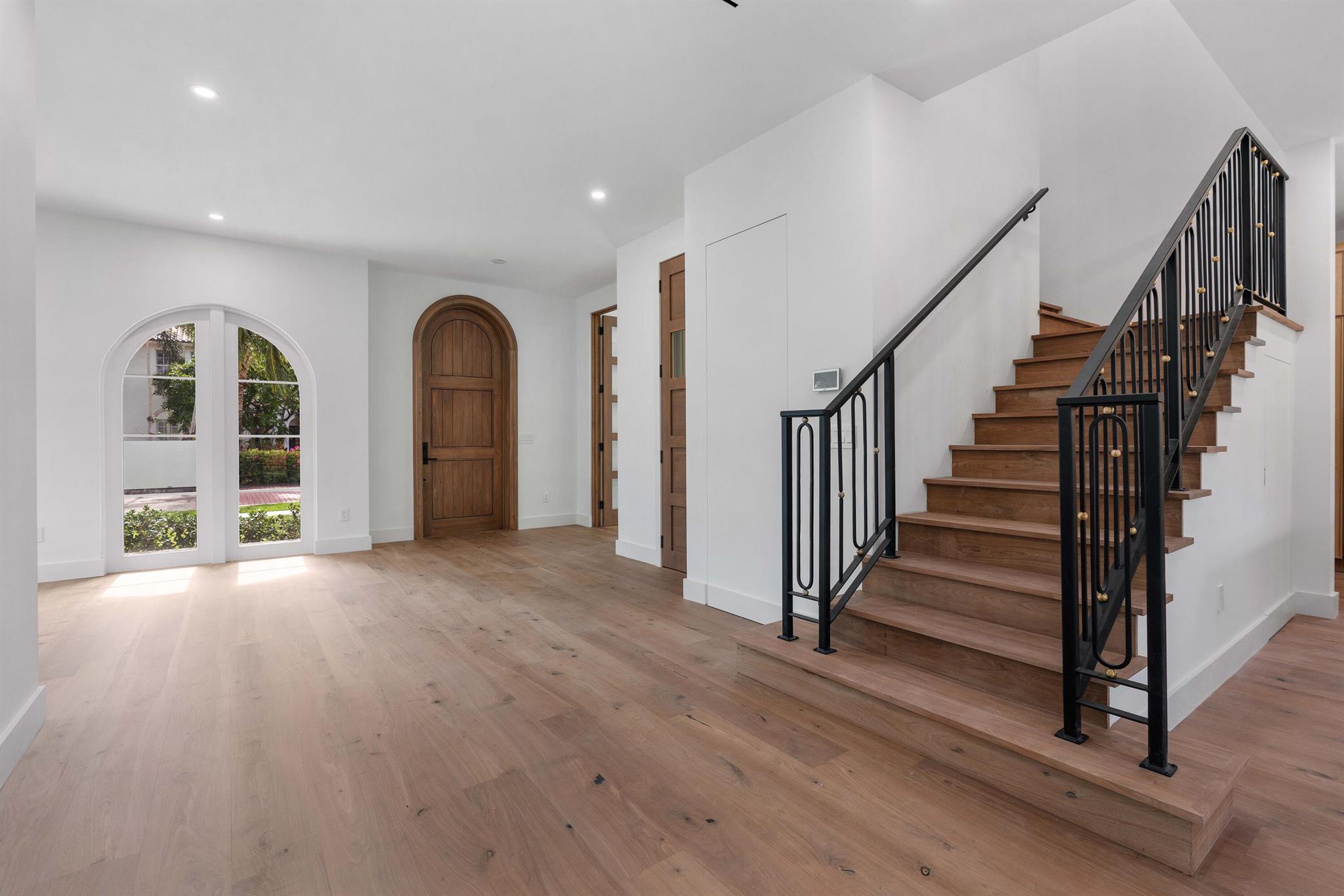 PERSHING PARK LAKE ADD - Residential